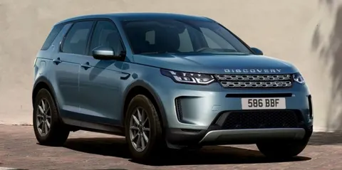 Land Rover знімає з виробництва Discovery Sport до кінця року