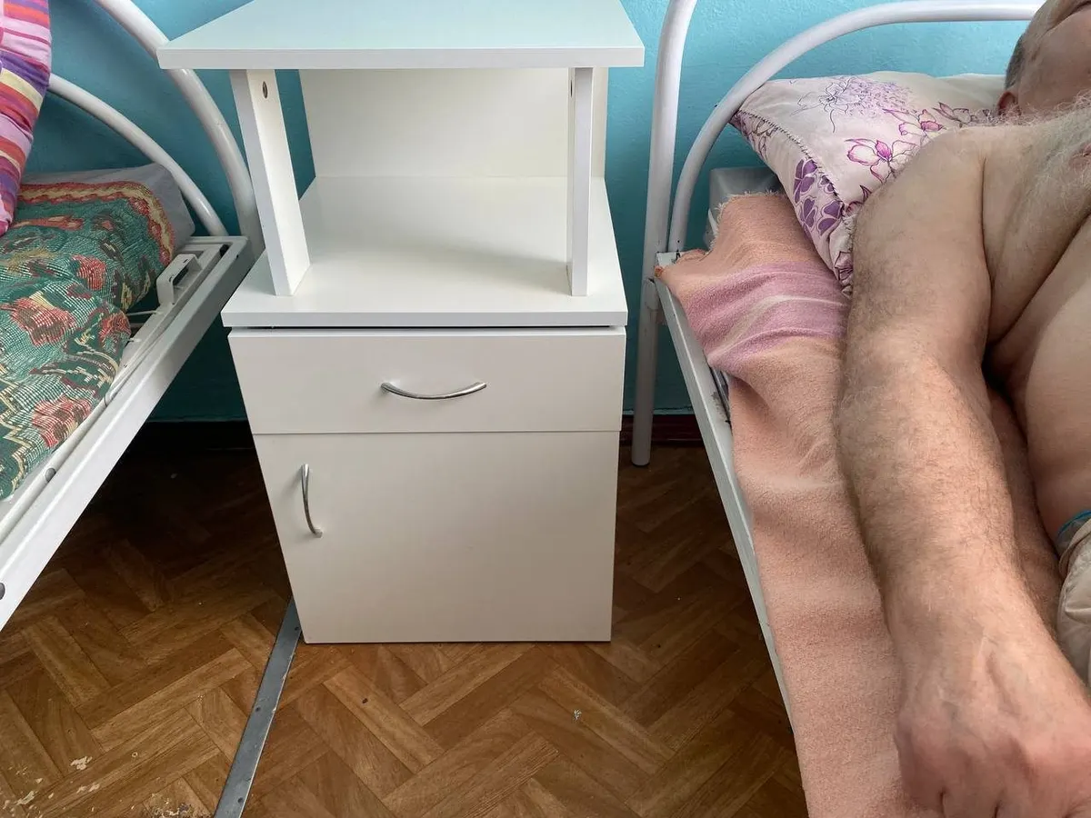 У Херсоні дрон атакував цивільне авто: водій у важкому стані