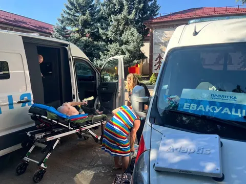 «Проліска» на Донеччині: броньована автівка, 120 евакуйованих за тиждень і черги